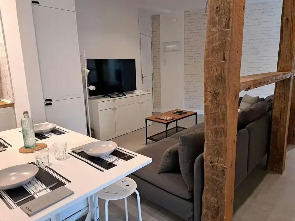 Wohnzimmer; tageslicht, moderner stil