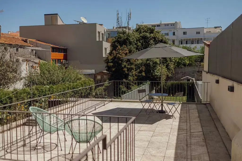 Terrasse; fliesenboden, tageslicht, blick