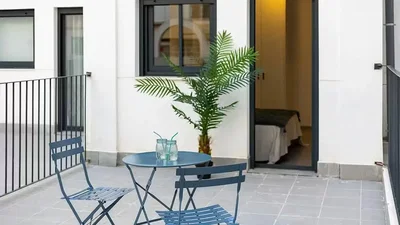 Balkon; tageslicht, moderner stil