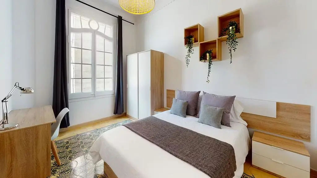 Schlafzimmer; tageslicht, moderner stil, holzboden