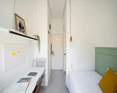 Schlafzimmer; tageslicht, moderner stil