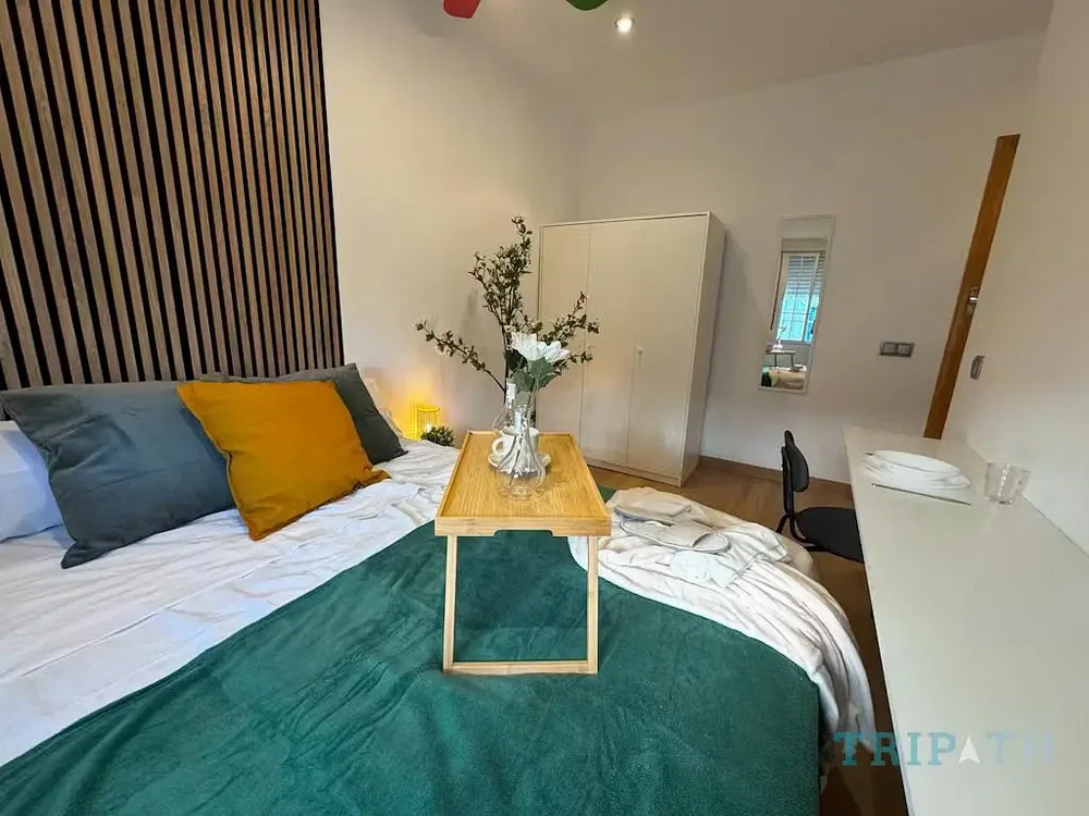 Schlafzimmer; tageslicht, moderner stil