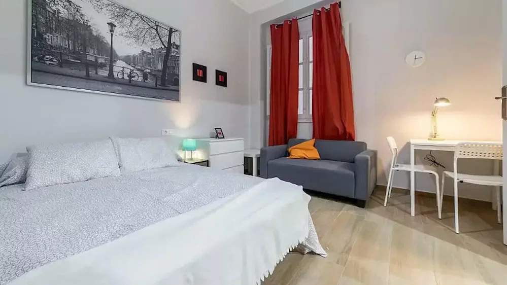Yatak odası; doğal ışık, modern stil