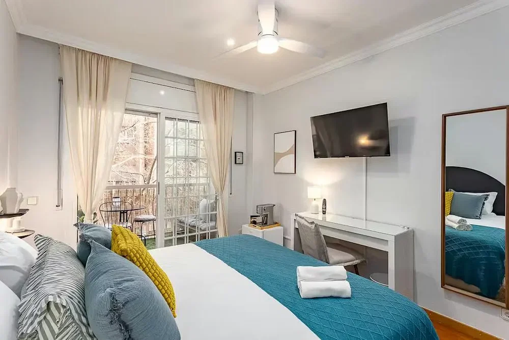 Chambre; lumière naturelle, style moderne