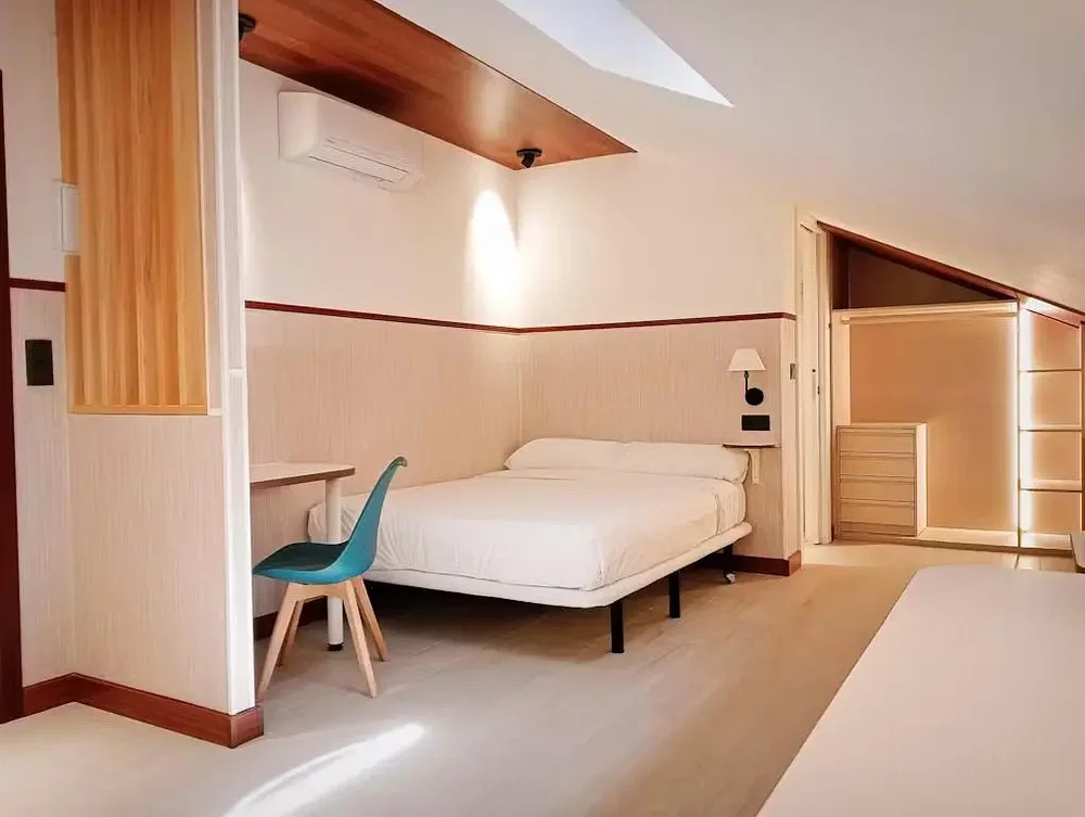 Chambre; lumière naturelle, style moderne
