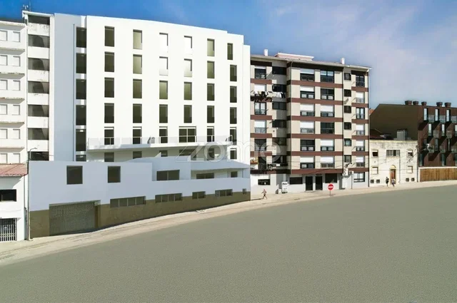 Casa y alrededores; vista