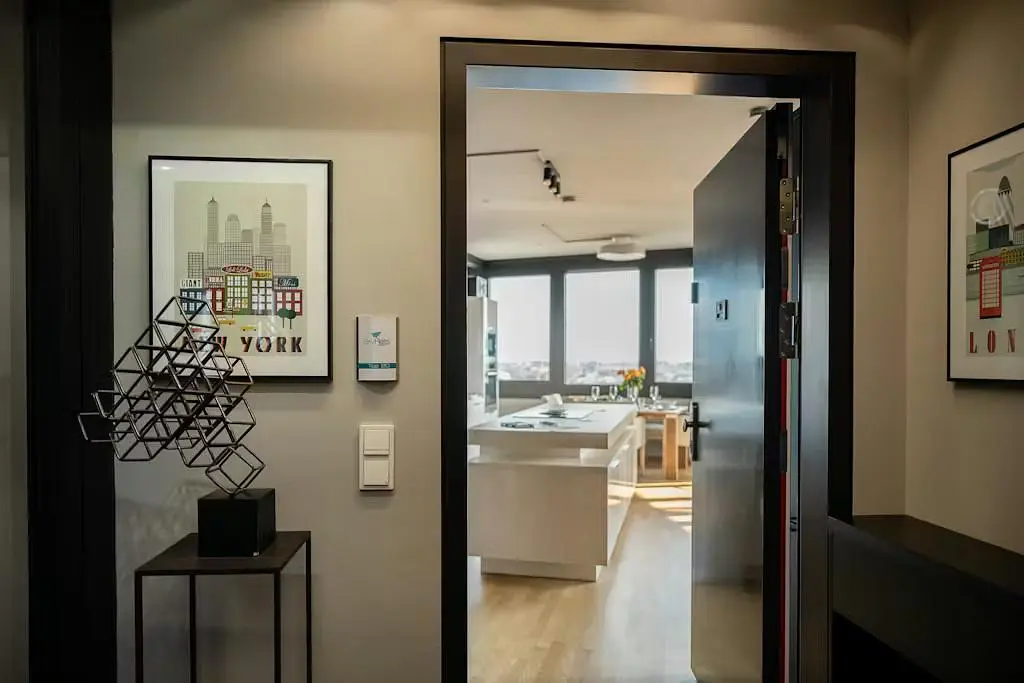 Dnevni boravak; pogled, moderan stil, prirodna svjetlost