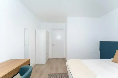 Chambre; parquet, lumière naturelle, style moderne