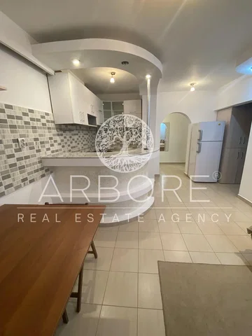 Cuisine; carrelage, électroménager