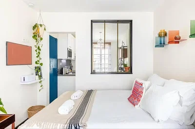 Chambre; lumière naturelle, style moderne