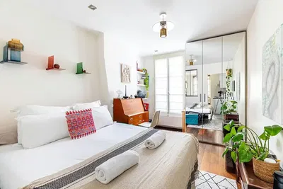 Chambre; lumière naturelle, style moderne