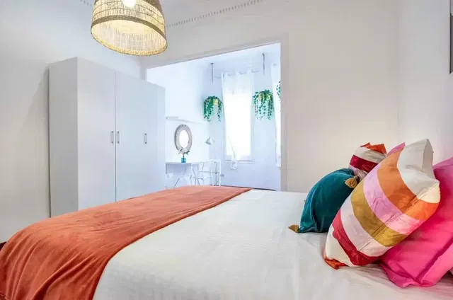 Υπνοδωμάτιο; φυσικό φως, μοντέρνο στυλ