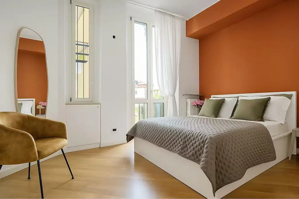 Schlafzimmer; tageslicht, holzboden, moderner stil