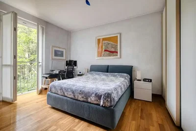 Schlafzimmer; tageslicht, holzboden, moderner stil