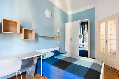 Yatak odası; doğal ışık, modern stil