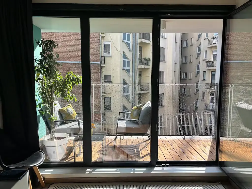 Balcone; vista, luce naturale