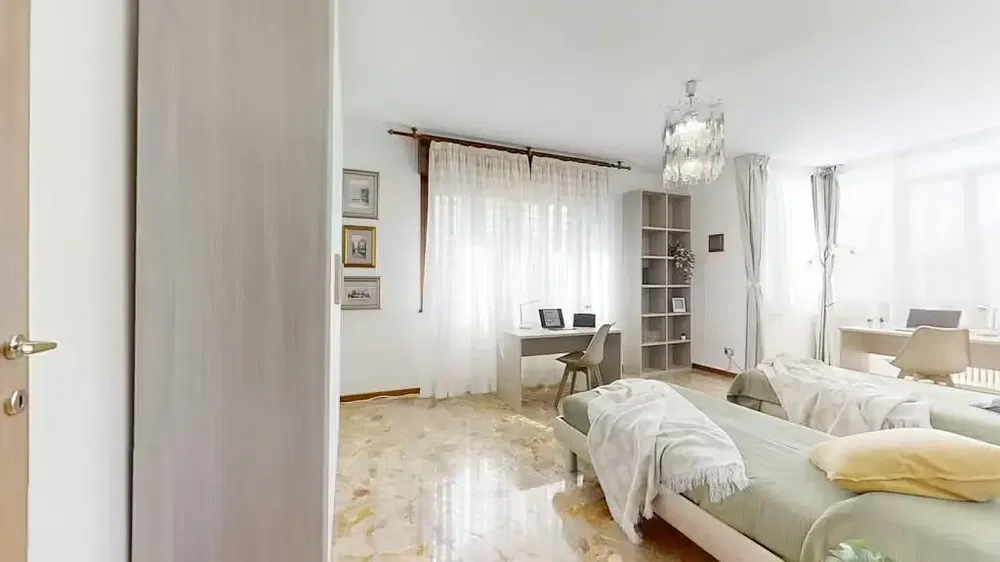 Schlafzimmer; tageslicht, moderner stil
