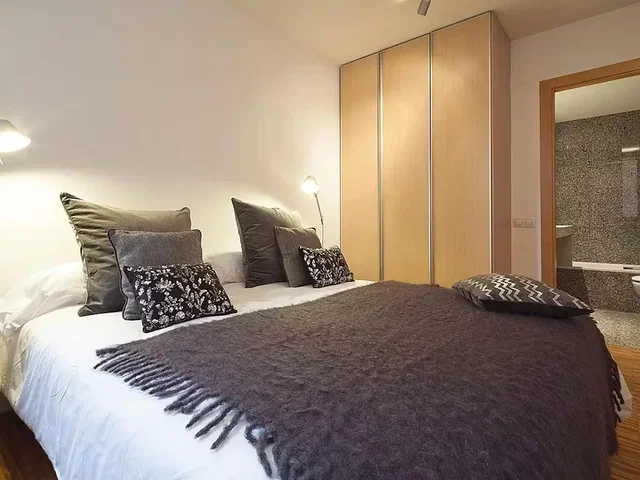 Schlafzimmer; tageslicht, moderner stil