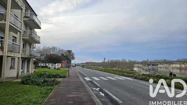 Dom a okolie; výhľad