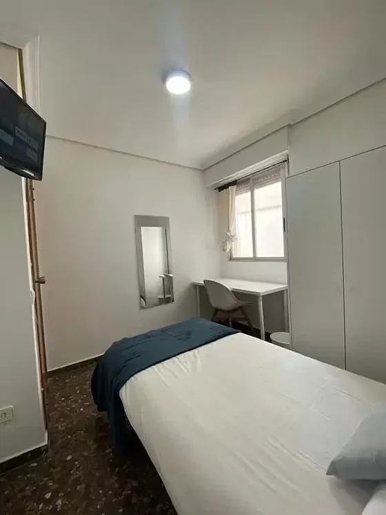 Spavaća soba; prirodno svjetlo