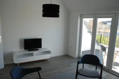 Dnevni boravak; pogled, prirodna svjetlost, moderan stil