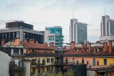 Ev ve çevresi; manzara, yüksek tavan, doğal ışık