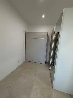 Chambre; carrelage, rénové