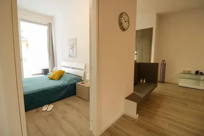 Schlafzimmer; tageslicht, holzboden