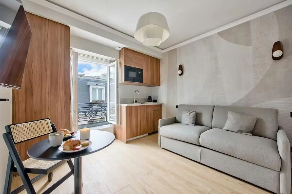 Wohnzimmer; blick, moderner stil, tageslicht