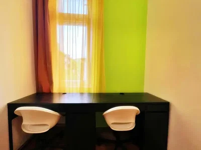 Outro; luz natural, estilo moderno