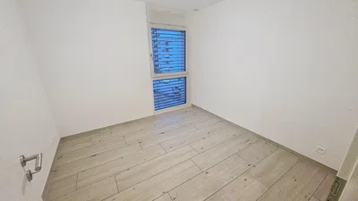 Chambre; parquet, lumière naturelle, vue