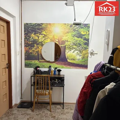 Garderobe; fliesenboden, moderner stil