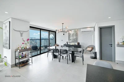 Дневна соба; поглед, плочице, природно светло, модерни стил