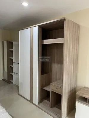 Chambre; parquet, rénové, style moderne