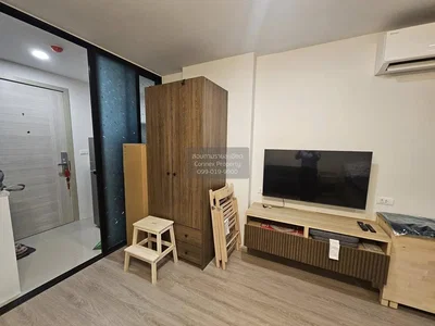 Salon; parquet, style moderne