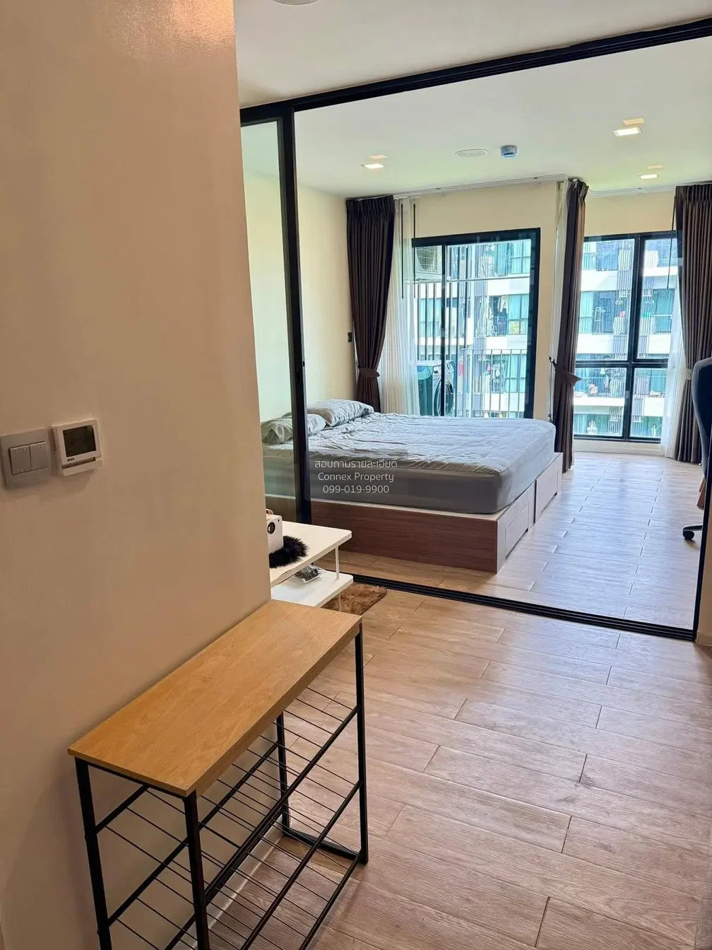 Chambre; parquet, lumière naturelle, style moderne
