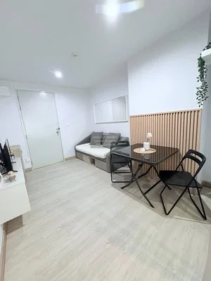 Salon; style moderne, lumière naturelle