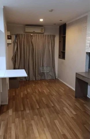 Bedroom; wood floor, natural light