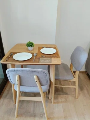 Salle à manger; style moderne, parquet