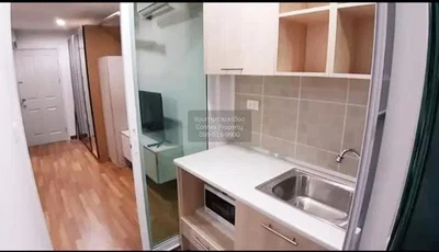 Kuchyňa; drevená podlaha, prirodzené svetlo, po rekonštrukcii