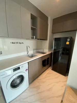 Küche; küchengeräte, fliesenboden, renoviert, tageslicht, moderner stil