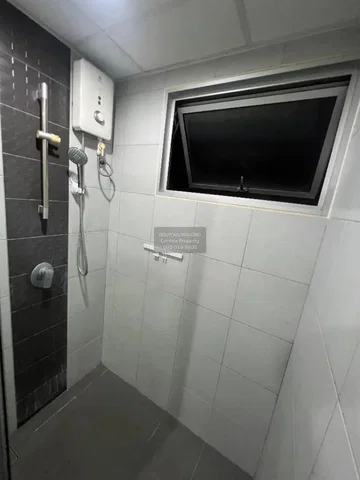 Banyo; su ısıtıcısı, fayans zemin, fayans zemin