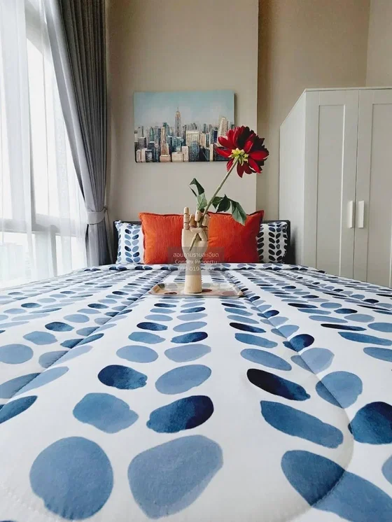 Camera da letto; luce naturale, stile moderno