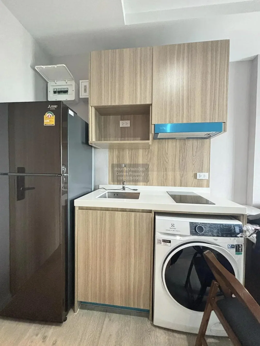 Küche; küchengeräte, renoviert, tageslicht, moderner stil