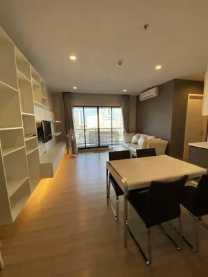 Wohnzimmer; blick, tageslicht, moderner stil