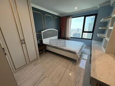 Schlafzimmer; blick, fliesenboden, tageslicht