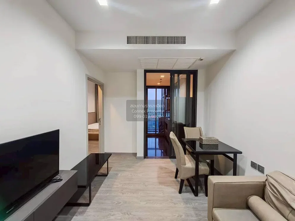 Wohnzimmer; blick, tageslicht, moderner stil