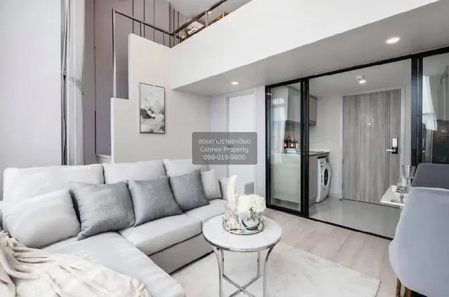 Soggiorno; stile moderno, luce naturale, ristrutturato