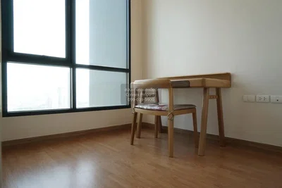 Autre; parquet, lumière naturelle
