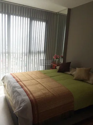 Chambre; lumière naturelle, vue